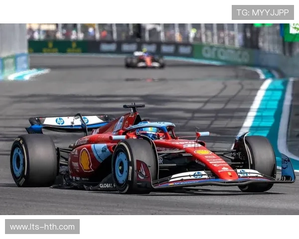 角田裕毅执行车队指令阻挡诺里斯 多次变线受罚5秒